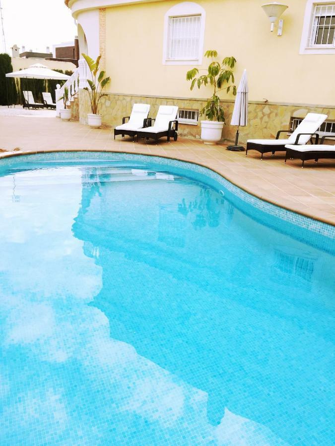 Vickys Villa Puerto Marino Ngoại thất bức ảnh