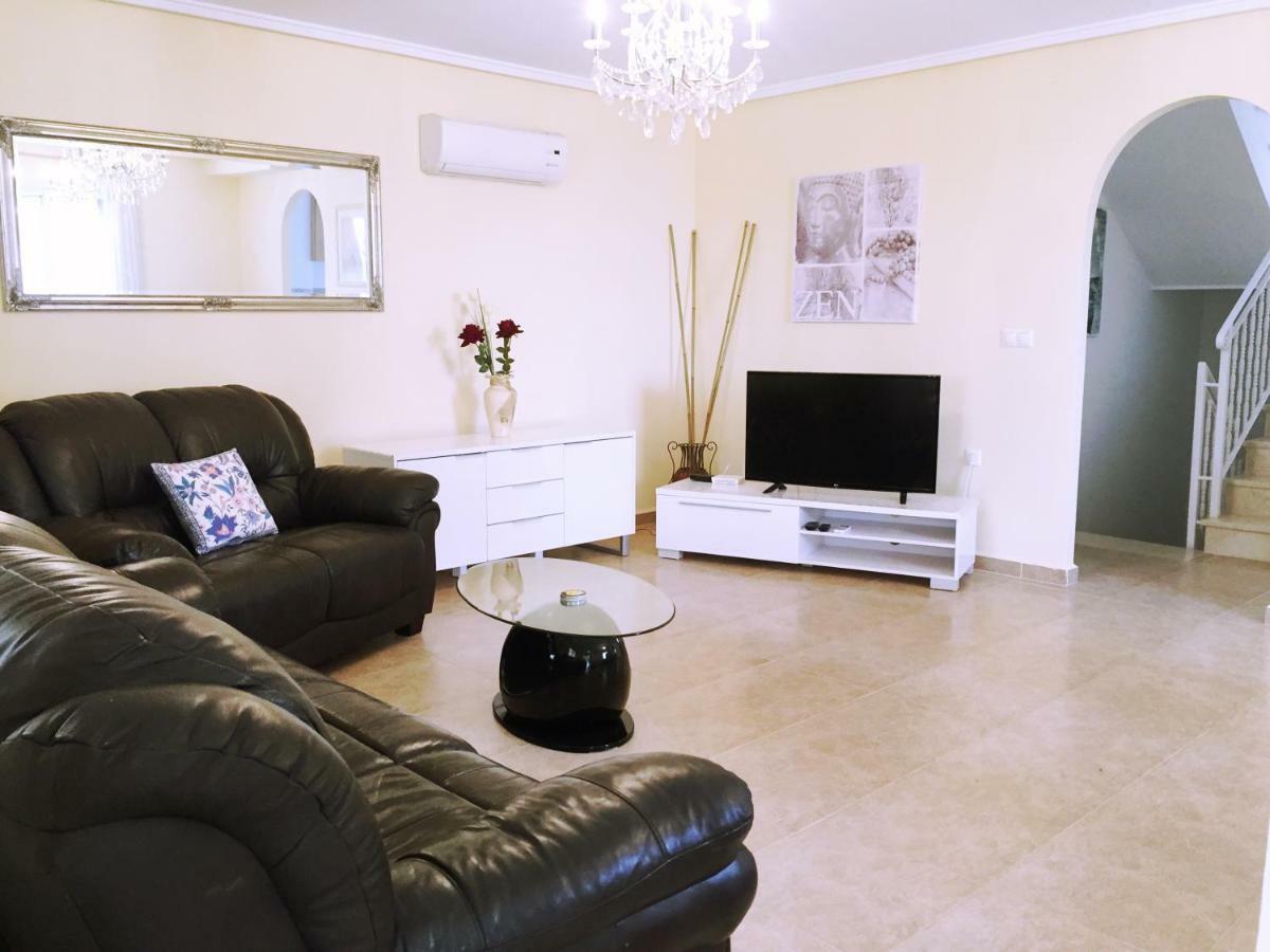 Vickys Villa Puerto Marino Ngoại thất bức ảnh